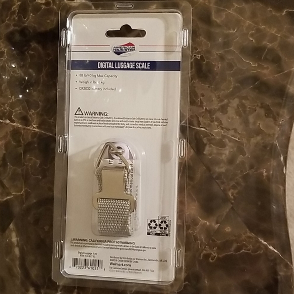American Tourister Digital Luggage Scale - Picture 3 of 4